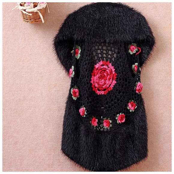 The Eugeeni Crochet Soft Sweater Vest - Picture 3 of 8